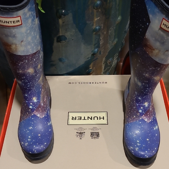 Hunter Cosmic Blue Rain Boots - Picture 1 of 10